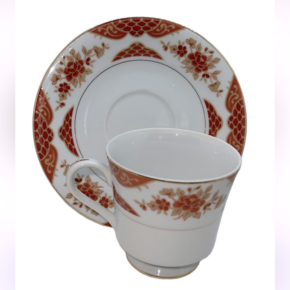 MIKASA EMPRESS FOOTED TEACUP AND SAUCER FINE CHINE VINTAGE L6009